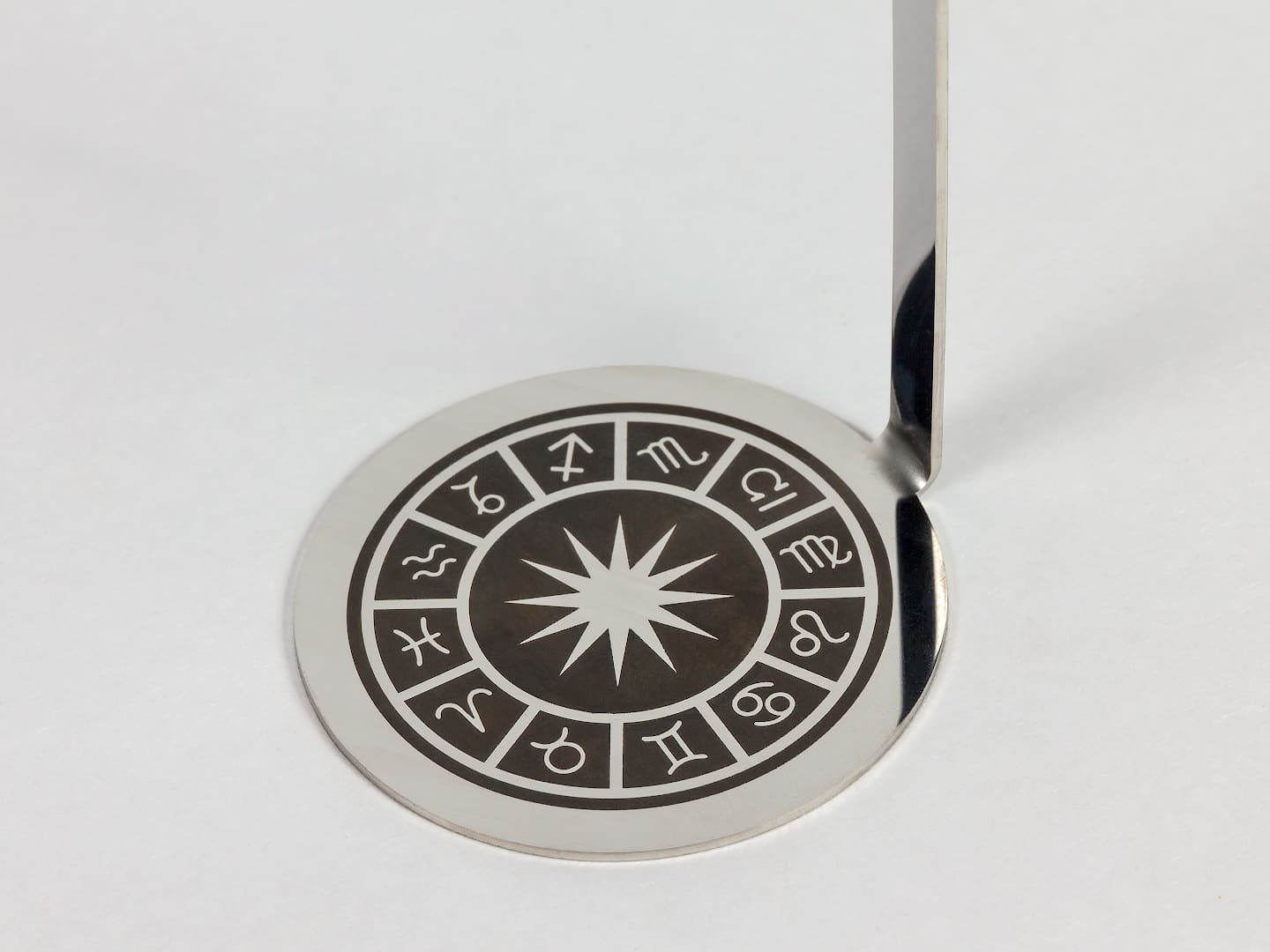 Настольный биокамин Lux Fire Зодиак "Близнецы" Чёрный по цене 15 000 руб.